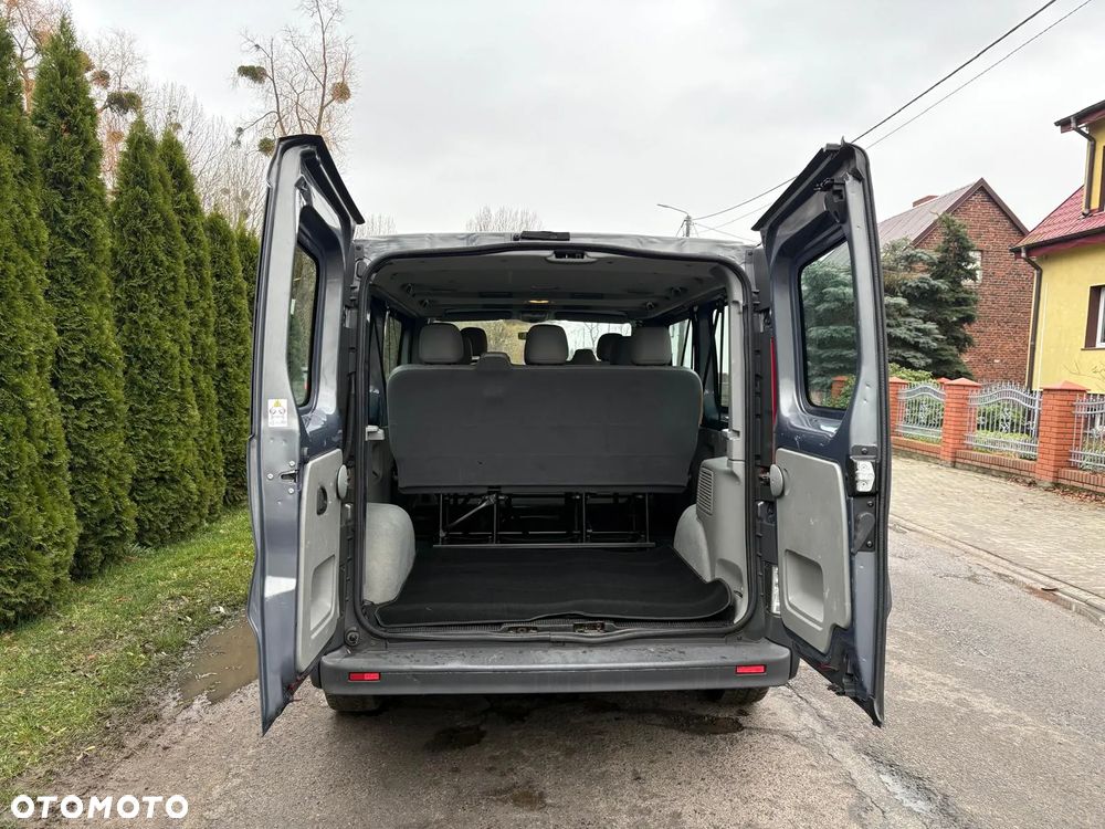 Opel Vivaro - 14