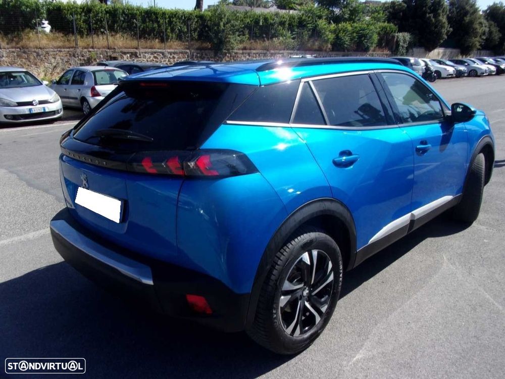 Peugeot e-2008 Allure - 3