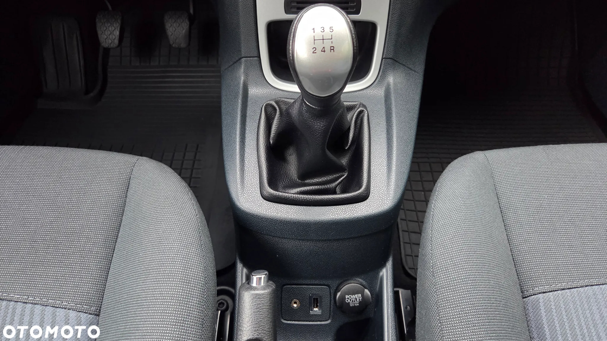 Ford Fiesta 1.4 TDCi Ambiente - 18