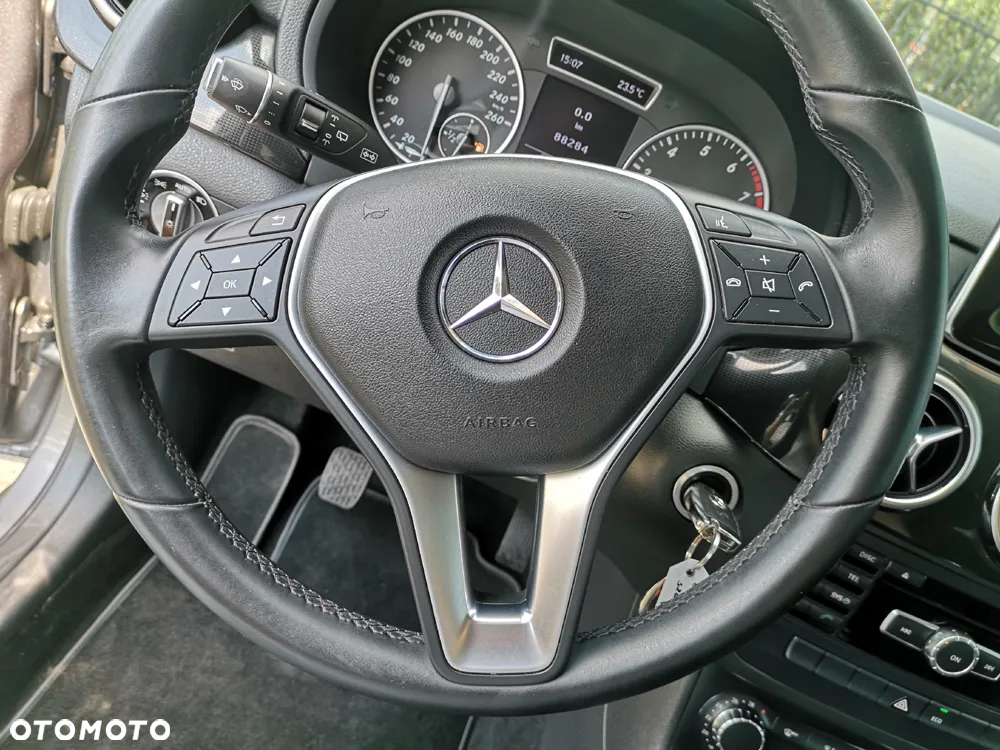Mercedes-Benz Klasa B 180 (BlueEFFICIENCY) - 10