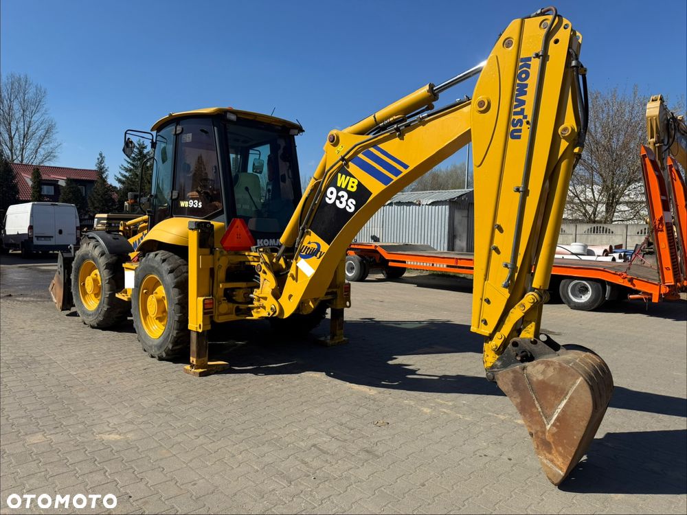 Komatsu WB 93S-5E0 - 6