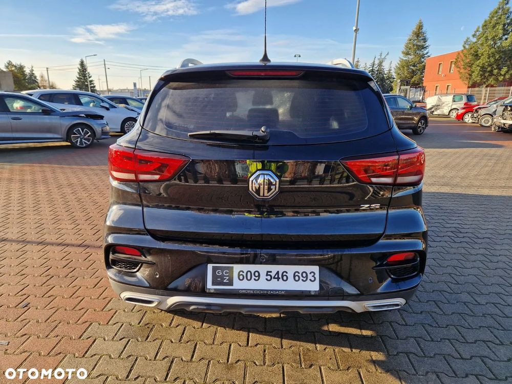 MG ZS - 5