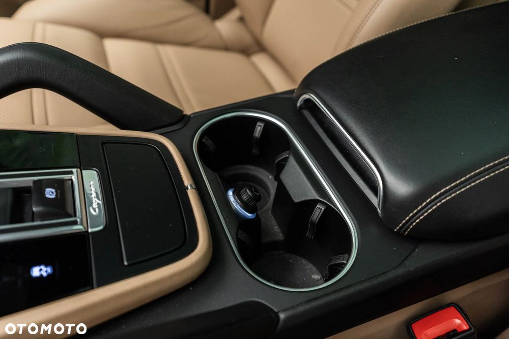 Porsche Cayenne Standard - 22