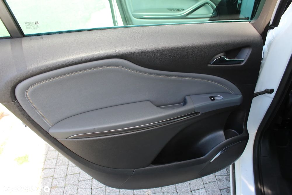 Opel Zafira - 18
