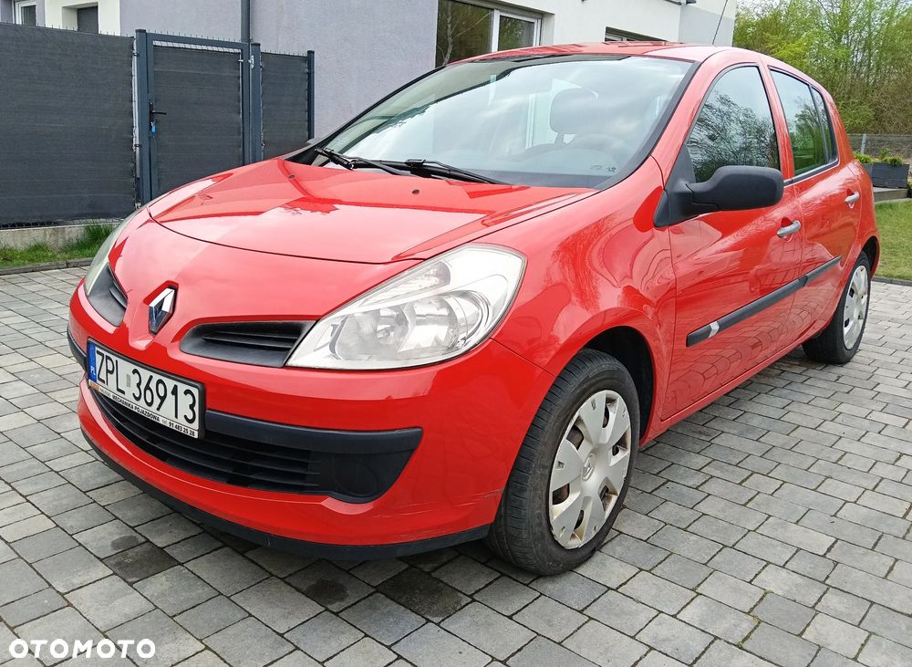 Renault Clio 1.2 16V Authentique - 1