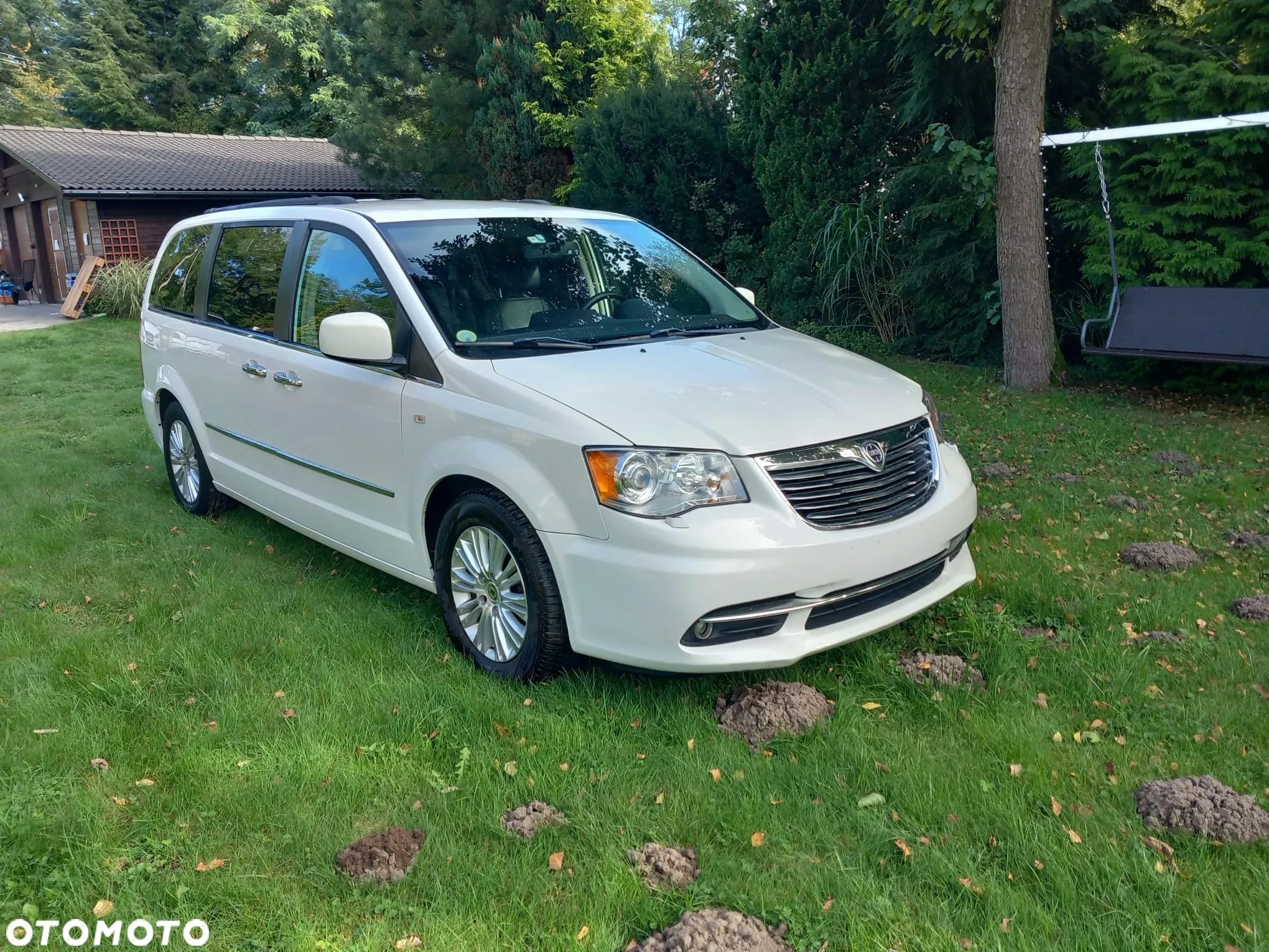 Lancia Voyager 2.8CRD Platinum - 1