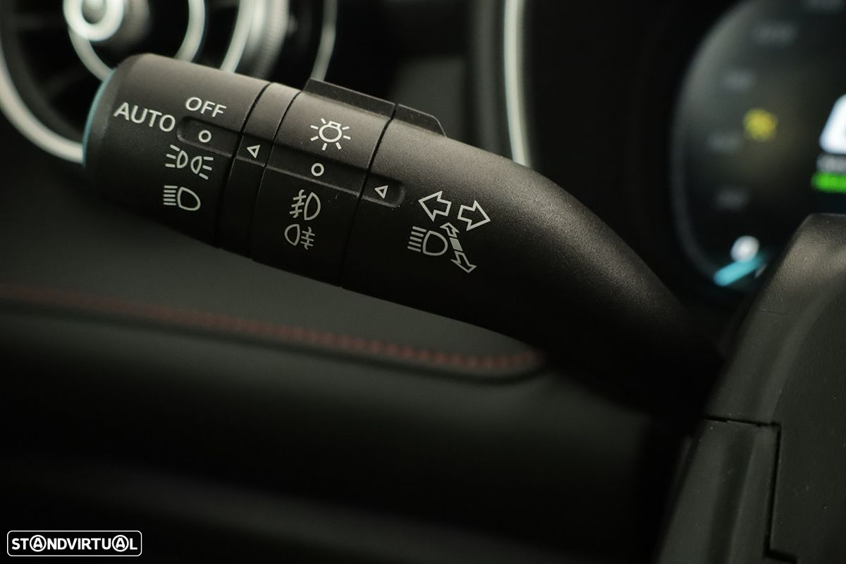 MG EHS 1.5 T-GDI Plug-in Hybrid Luxury - 17