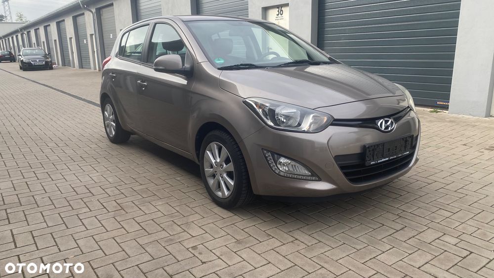 Hyundai i20 - 14