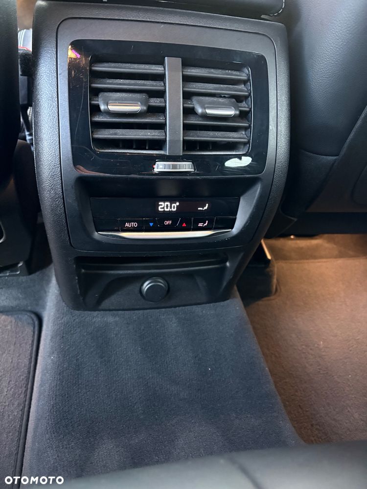 BMW X3 xDrive20d Luxury Line - 20