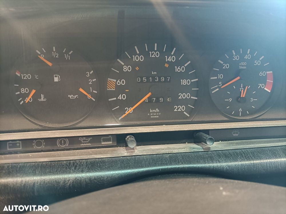 Mercedes-Benz W201 - 5