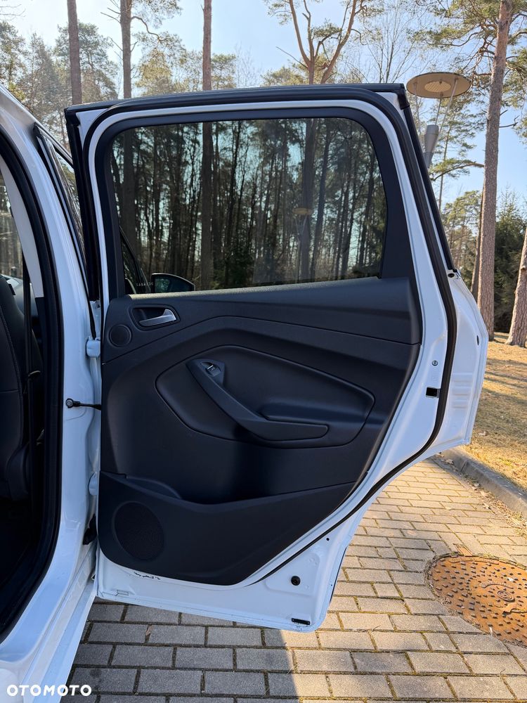 Ford Kuga 2.0 TDCi 4x4 Individual - 11