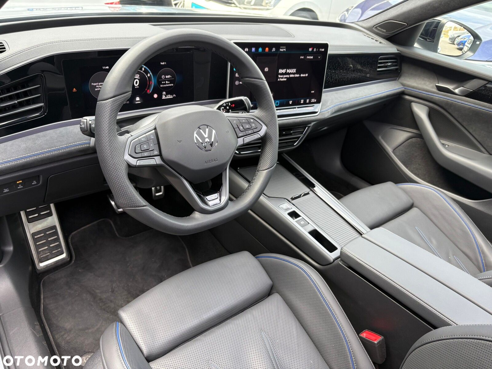 Volkswagen Passat - 11