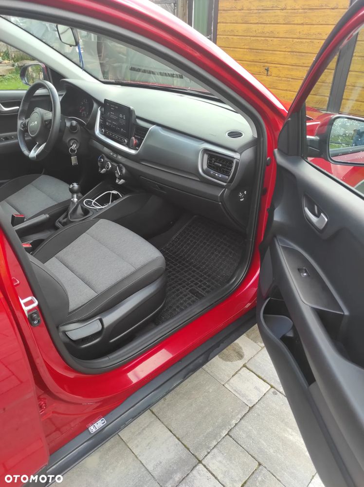 Kia Stonic 1.2 M - 8