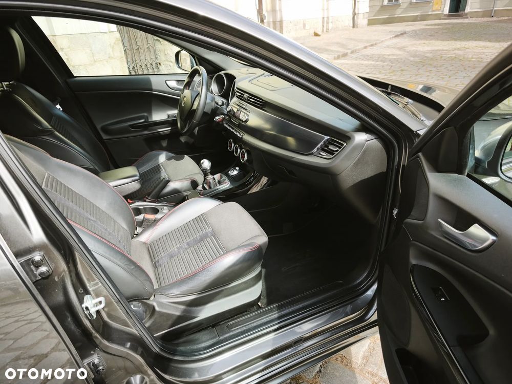 Alfa Romeo Giulietta 1.4 TB MultiAir Distinctive - 11