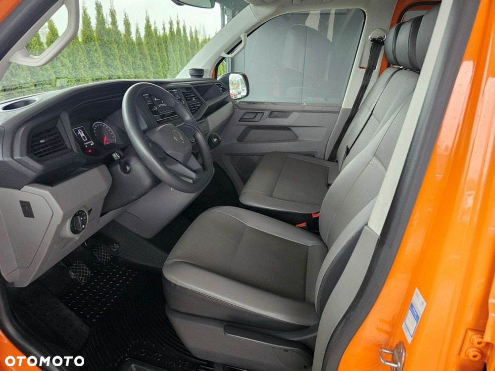 Volkswagen Transporter - 16