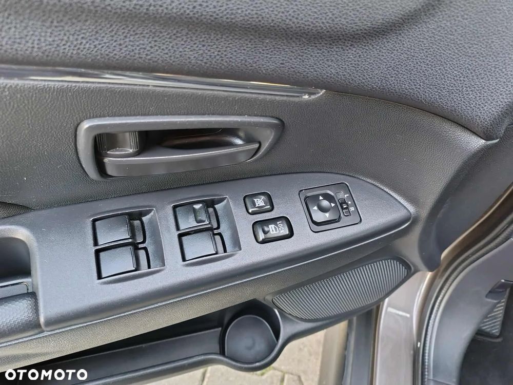 Mitsubishi ASX 1.6 Inform - 15