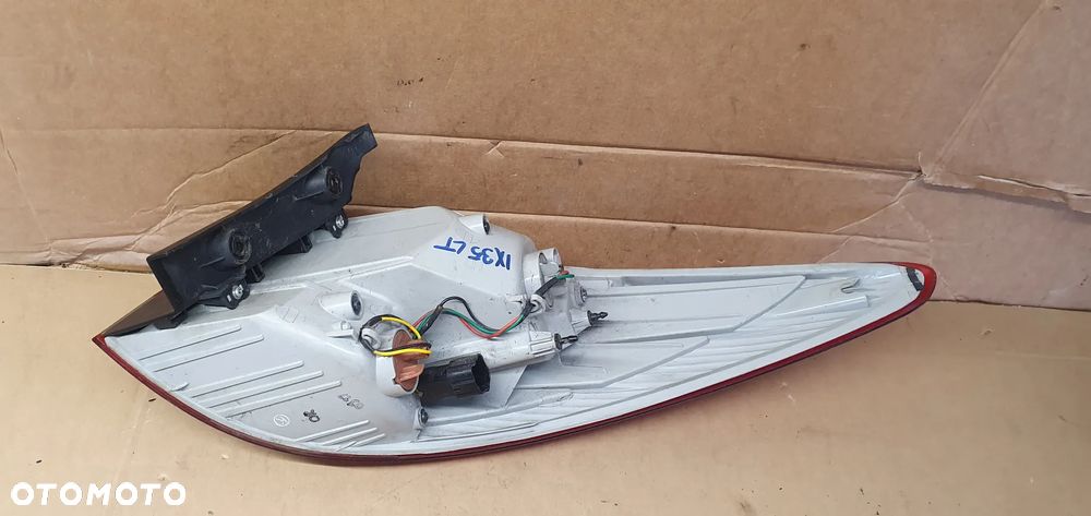 Lampa lewy tył tylna lewa w błotnik Hyundai IX35 92401-2Y0 - 6