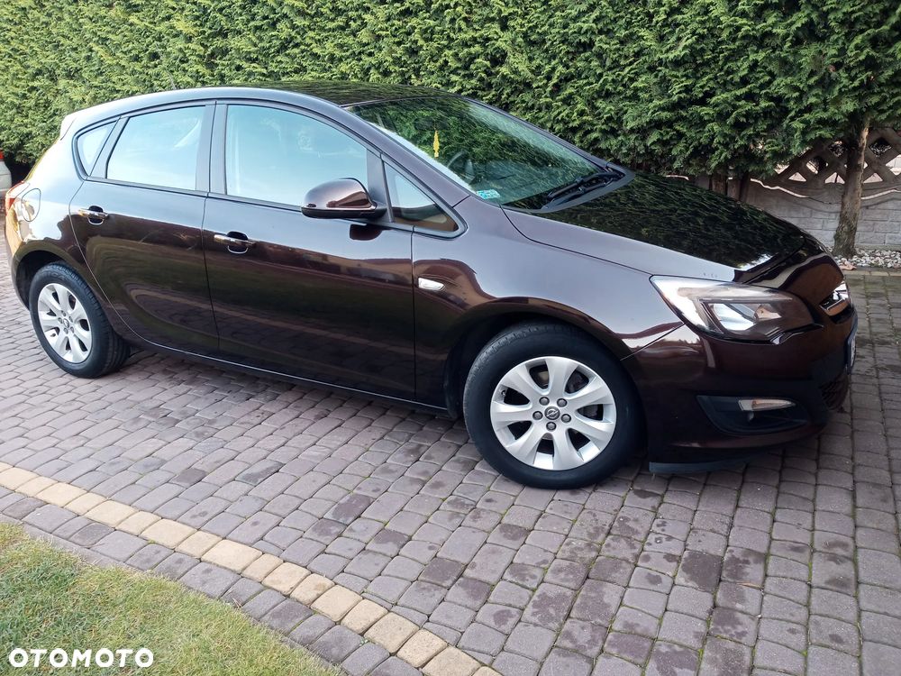 Opel Astra 2014