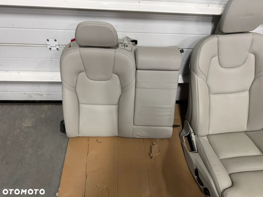 VOLVO XC60 II Fotele Kanapy komplet Skóry - 3