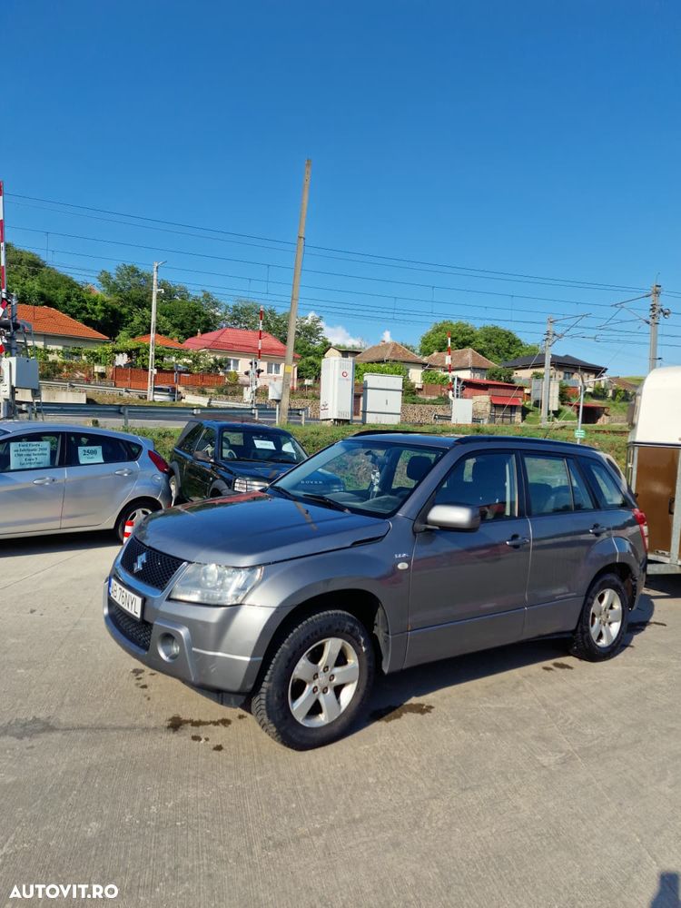 Suzuki Grand Vitara 1.9 DDIS JLX - 2