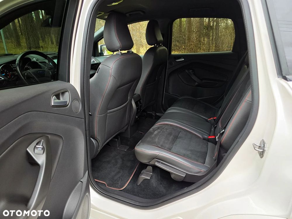 Ford Kuga 2.0 TDCi 4x4 ST-Line - 10