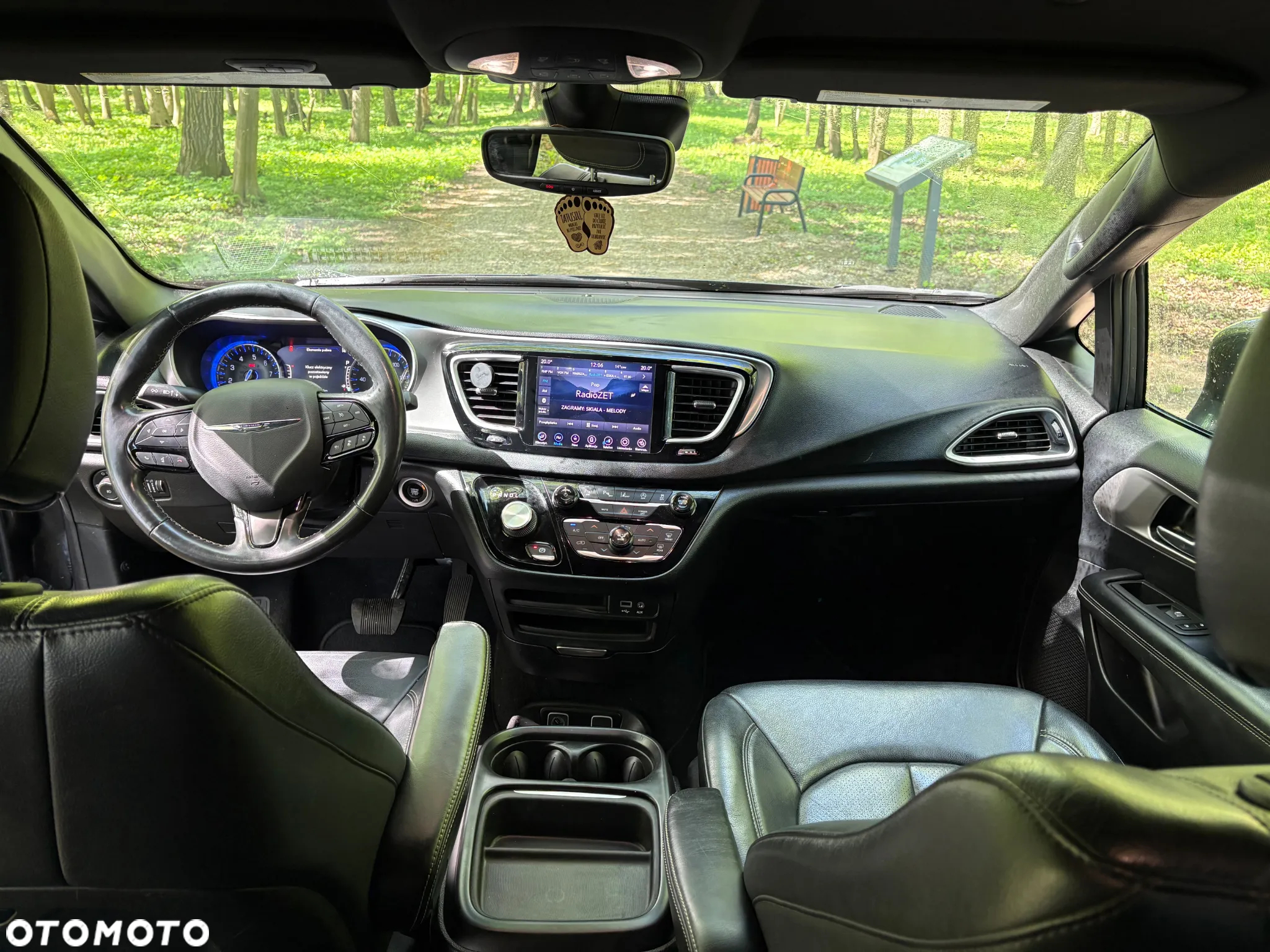 Chrysler Pacifica - 15