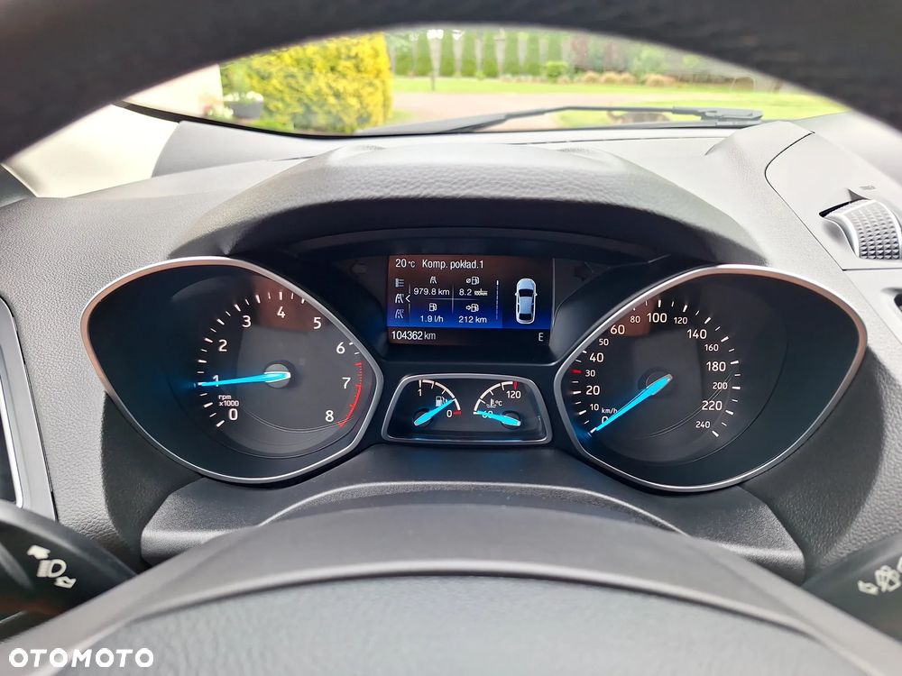 Ford Kuga 1.5 EcoBoost 2x4 Titanium - 18