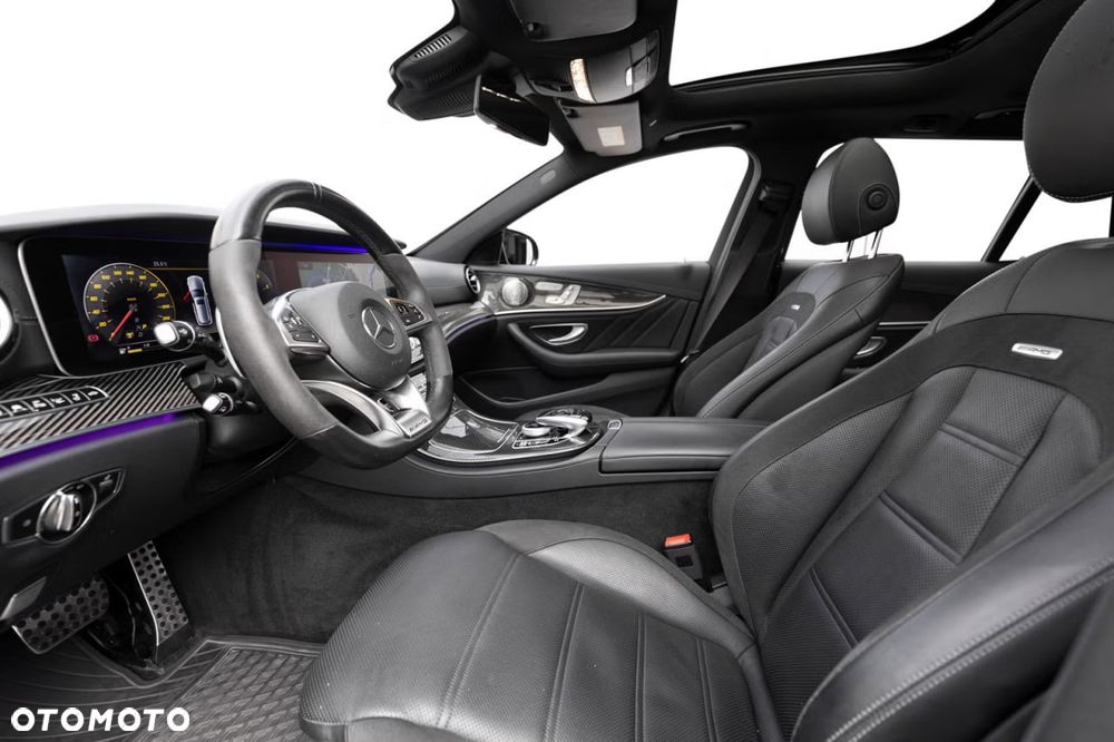 Mercedes-Benz Klasa E 43 AMG 4-Matic - 22