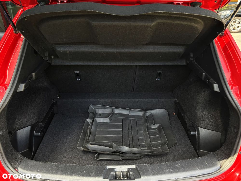 Nissan Qashqai 1.6 DCi N-Connecta - 33