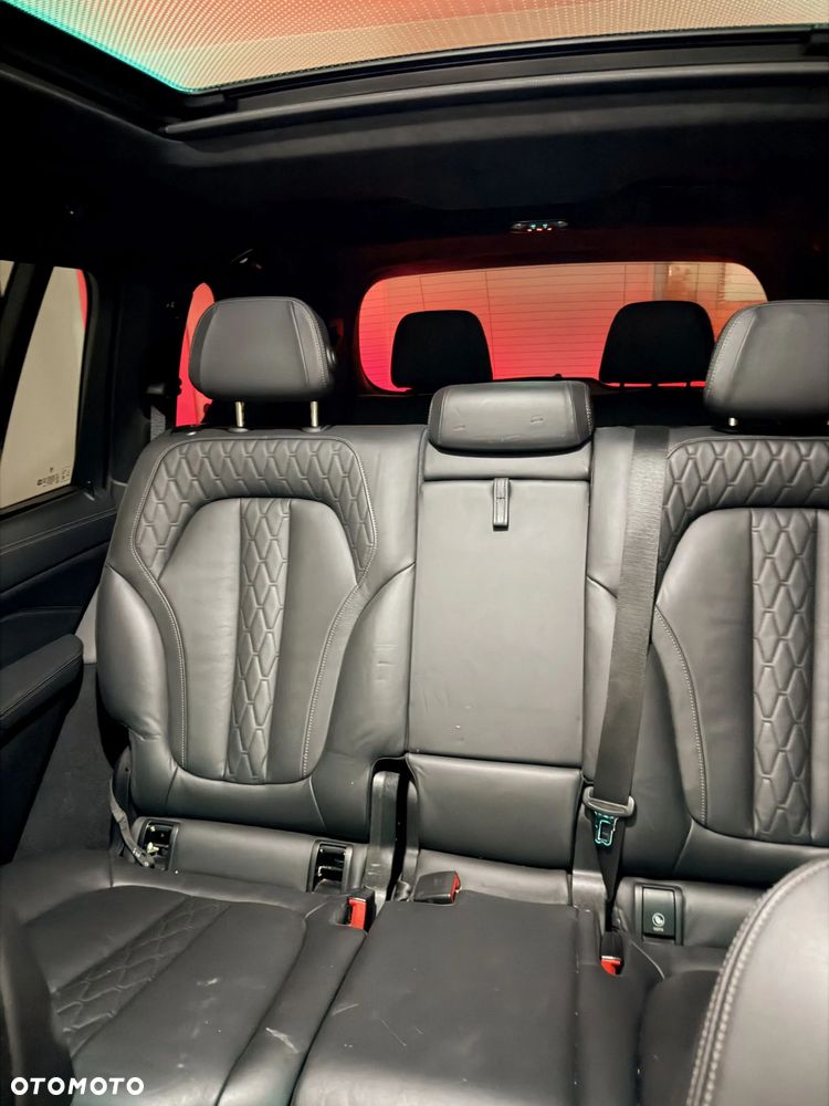 BMW X7 M50i - 17