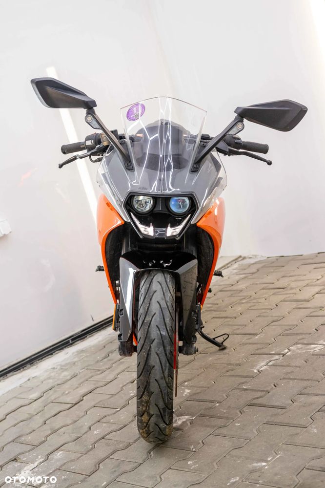 KTM RC 125 - 8