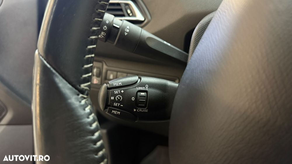 Peugeot 308 1.6 BlueHDi FAP STT Allure - 23