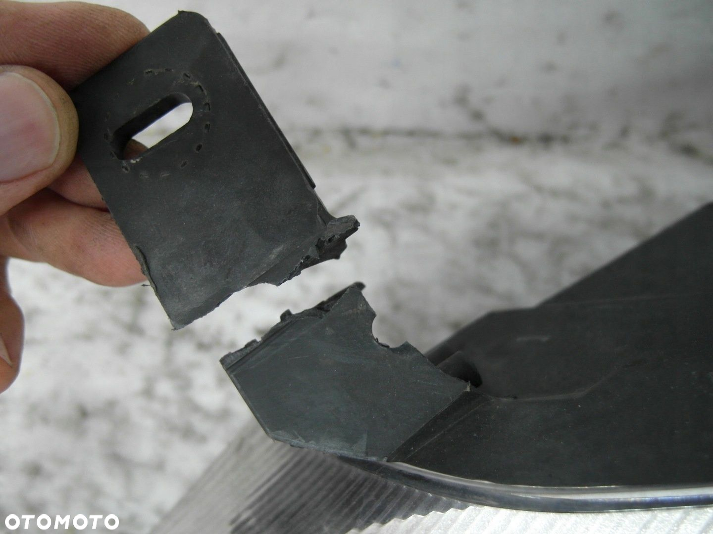 FORD FIESTA MK8 LAMPA PRZEDNIA LEWA - 4