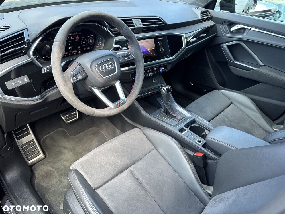 Audi RS Q3 Sportback - 18