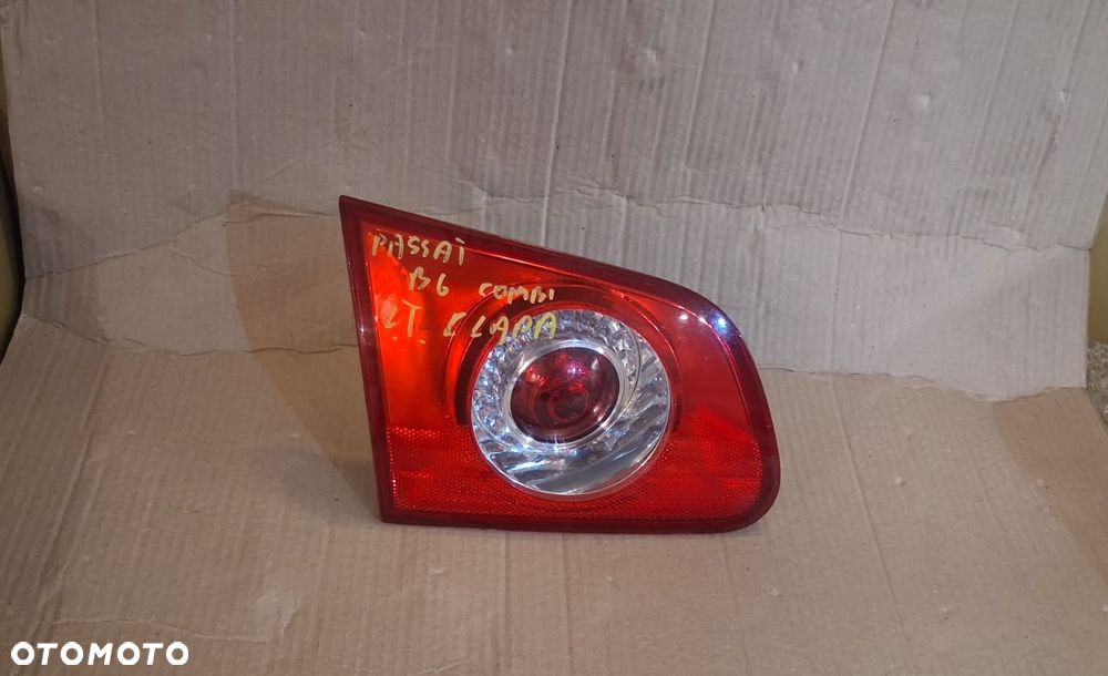 Lampa tył w klape PASSAT B6 kombi lewa  OE - 1