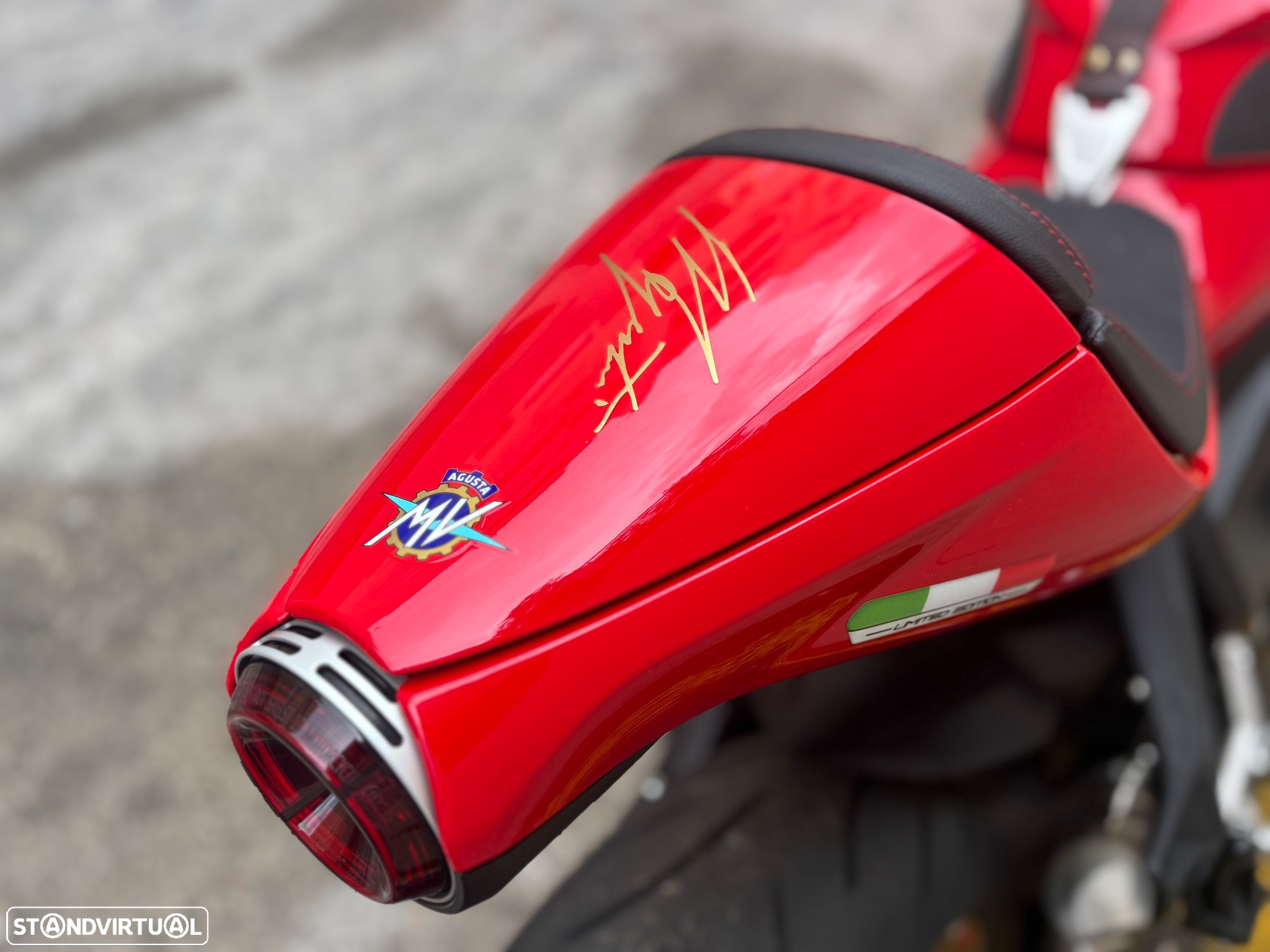 MV Agusta Superveloce 800 - 10