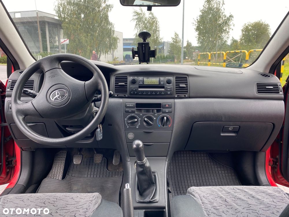 Toyota Corolla - 2