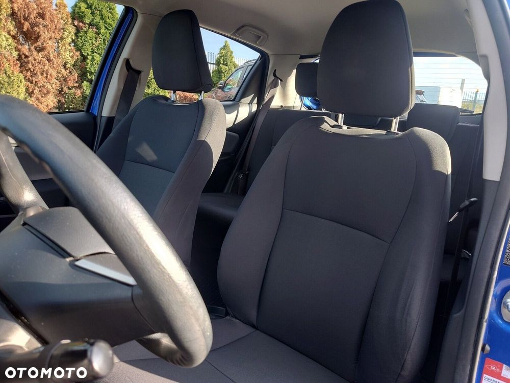 Toyota Yaris - 10