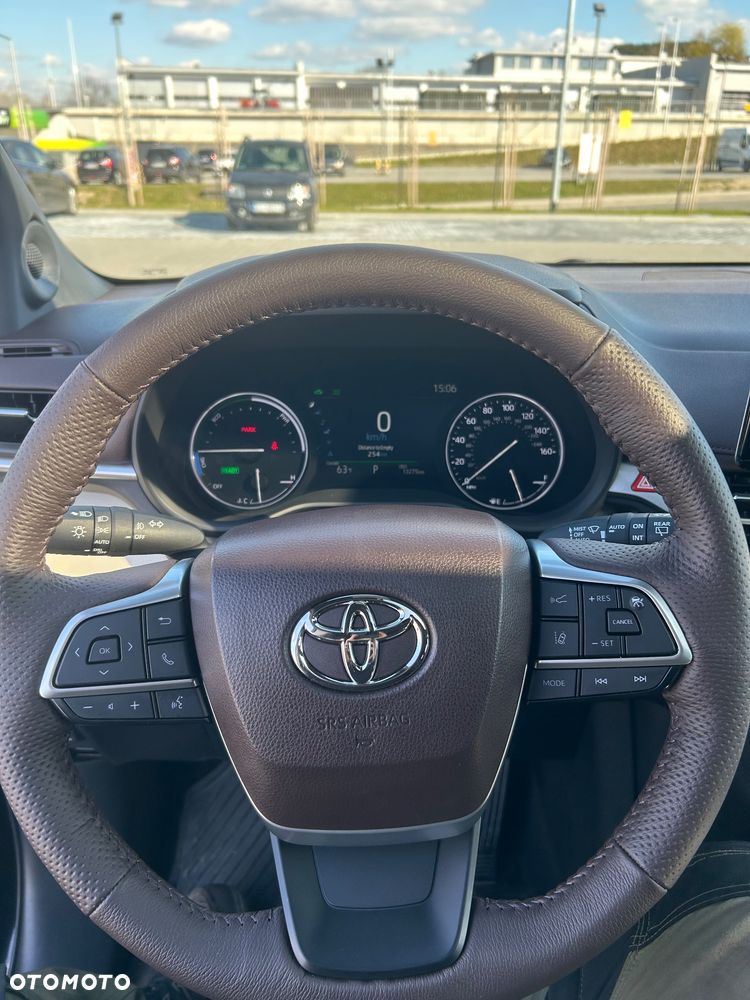 Toyota Sienna - 17