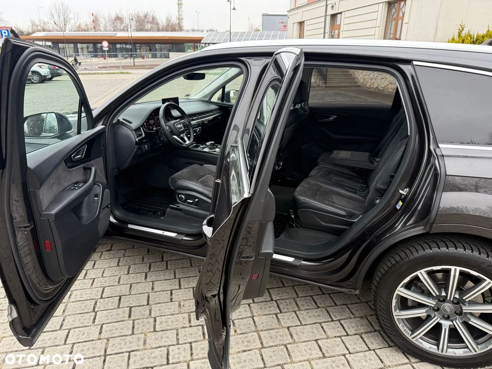 Audi Q7 50 TDI mHEV Quattro S Line Tiptr - 11
