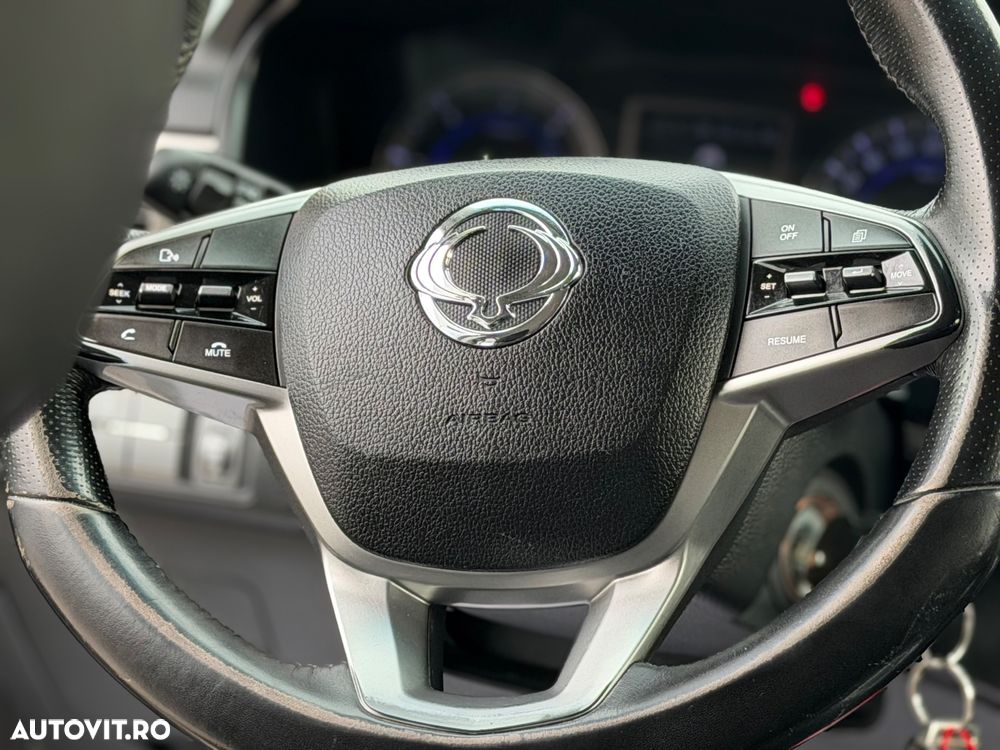 SsangYong REXTON 2.2 e-XDi 220 4WD Aut. Quartz - 27