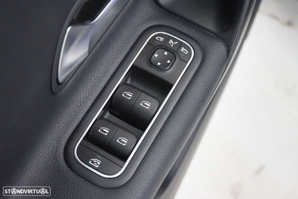 Mercedes-Benz A 250 e Style Plus - 17