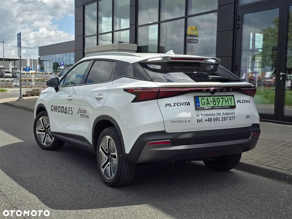 Omoda E5 - 4