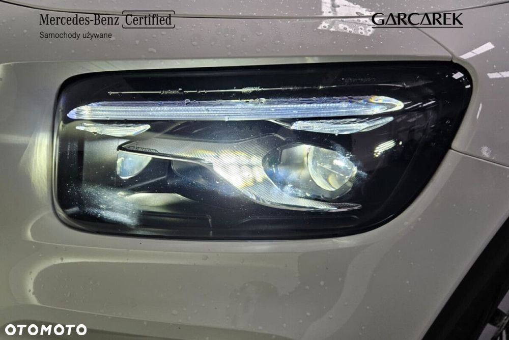 Mercedes-Benz GLB - 10