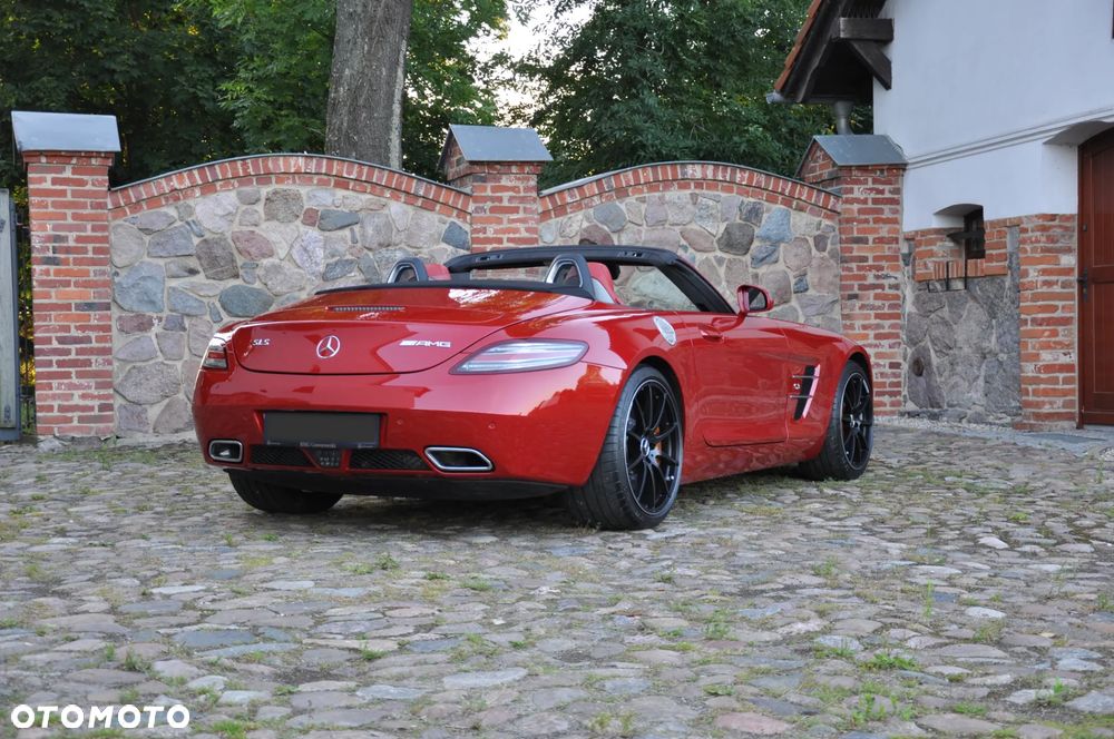 Mercedes-Benz SLS - 14
