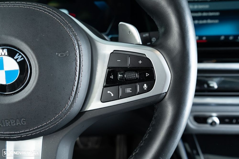 BMW X7 40 d xDrive Pack M Desportivo - 42