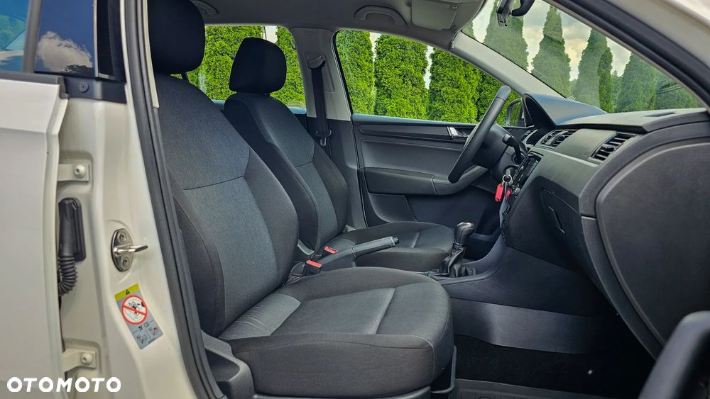 Skoda RAPID 1.6 TDI DPF Active - 10
