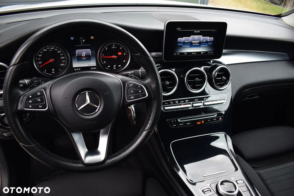 Mercedes-Benz GLC - 27