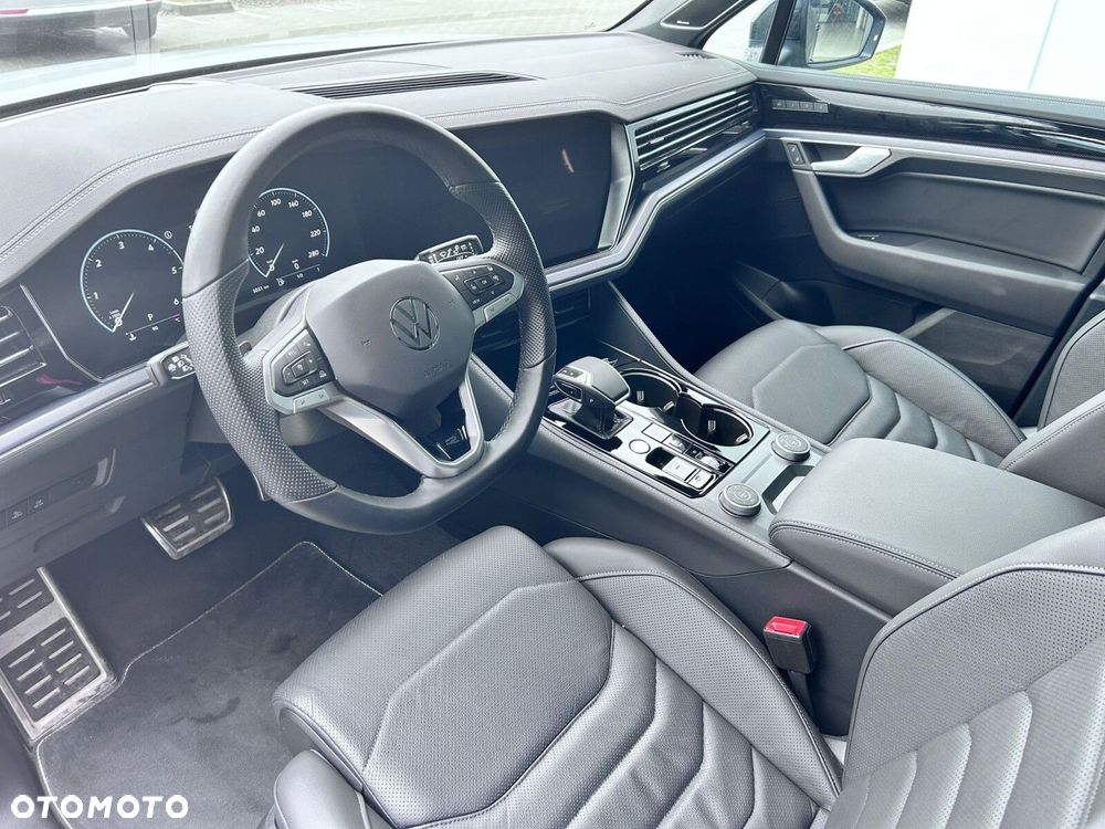 Volkswagen Touareg - 8