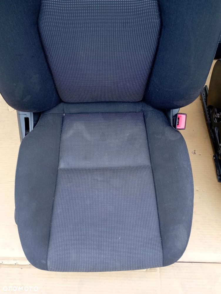 MERCEDES W204 KOMBI FOTELE KANAPA EUROPA KOMPLET - 4